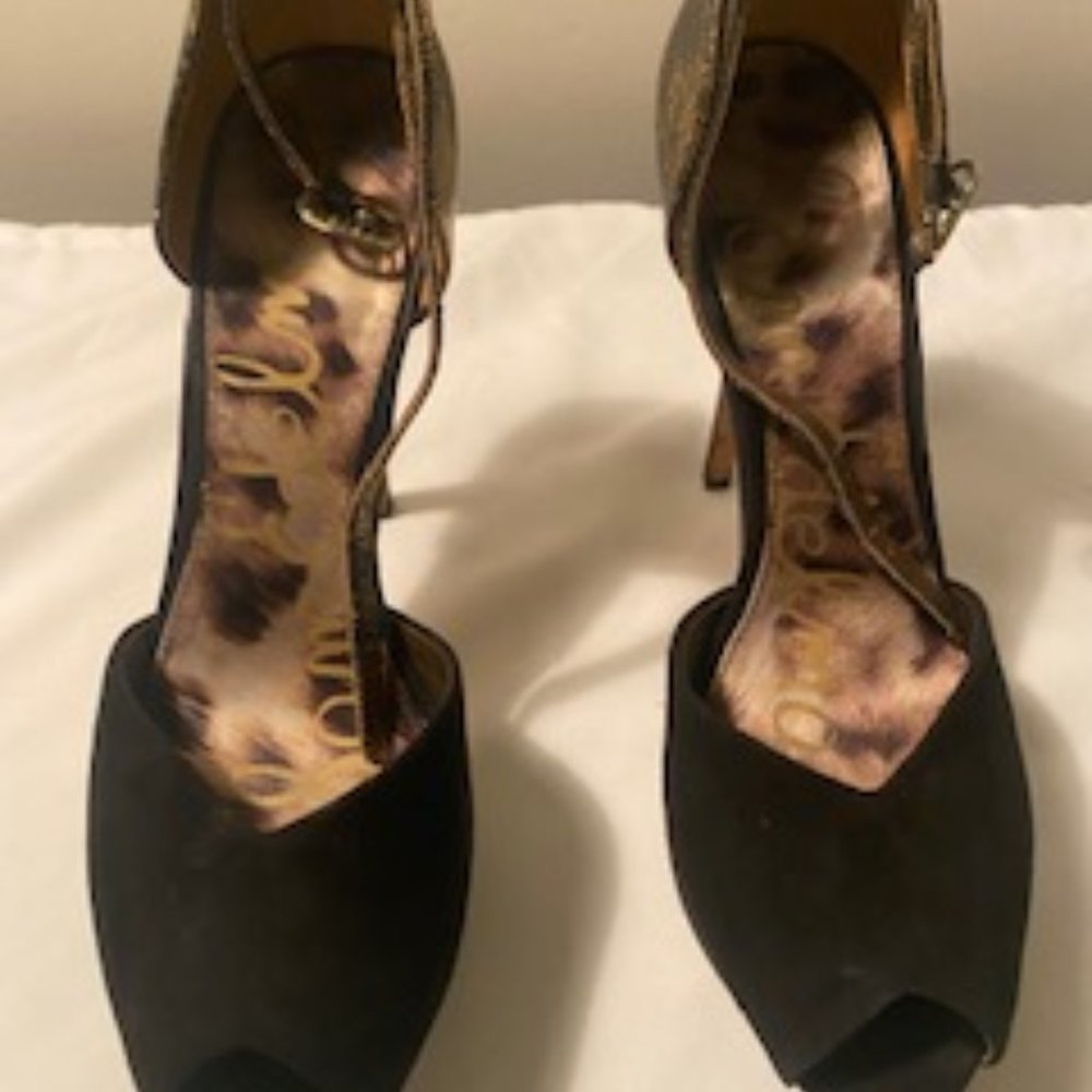 Sam Edelman Black Kid Suede Peep Toe  9 medium  5 Inch Heel